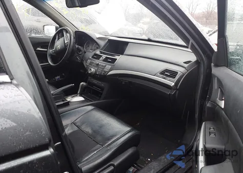 2008 Honda Accord 2.4 Ex-L z USA, uszkodzony, nr VIN 1HGCP26828A014491